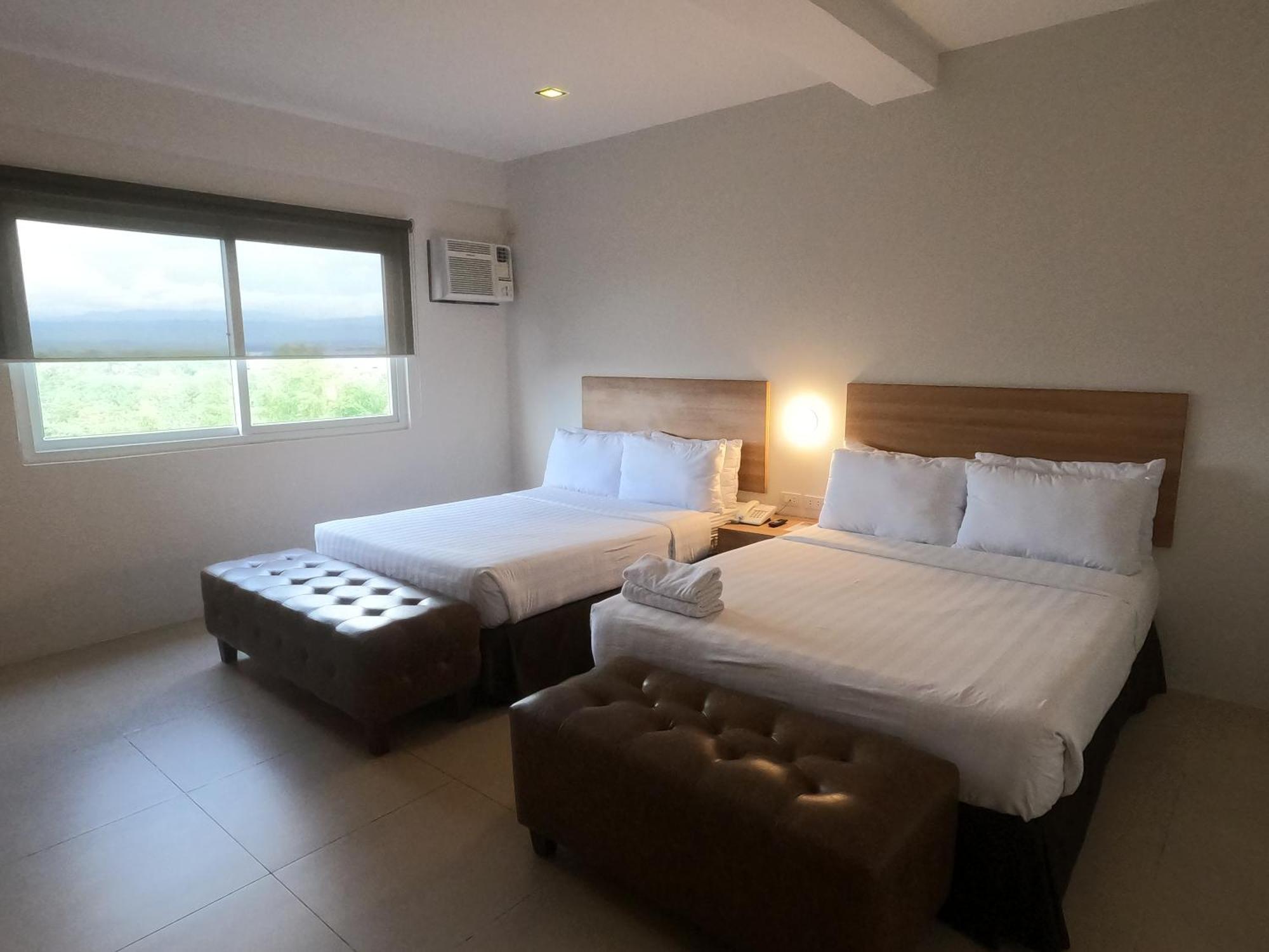 Mango Suites Tuguegarão Exterior foto